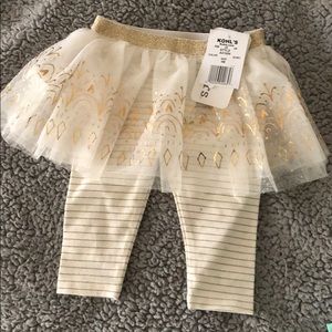 🎀👶🏻baby starters cream tutu pants. NWT